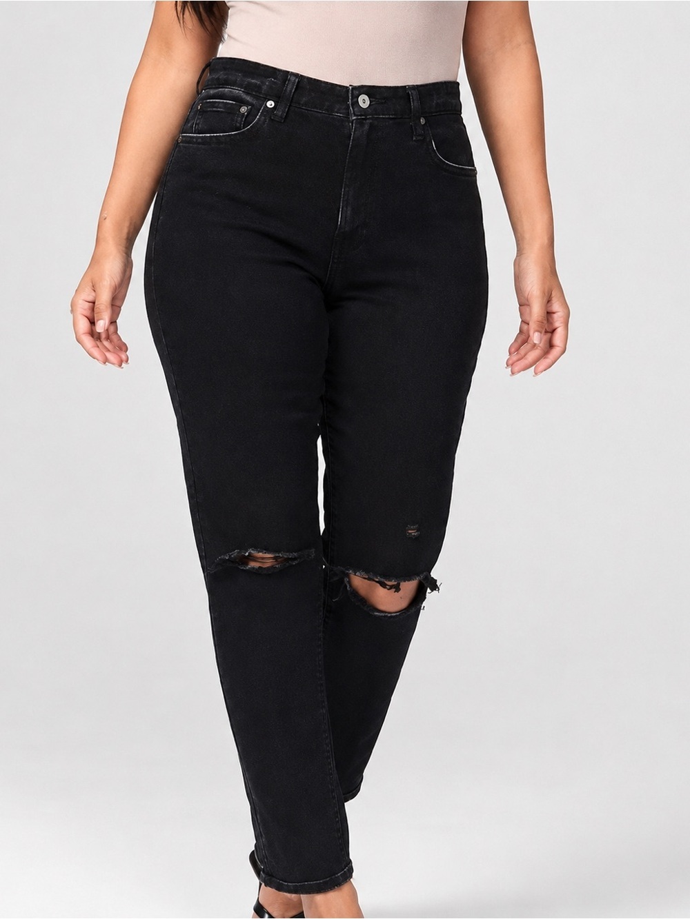 Abercrombie & Fitch curve love high rise mom jeans, size 4